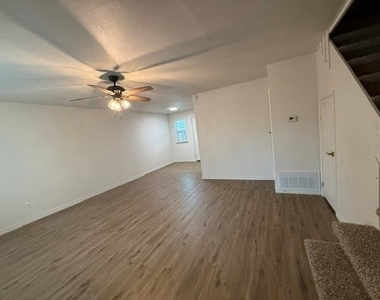 1505 W Pearl Street - Photo Thumbnail 10