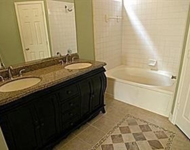 4904 Lodgepole Lane - Photo Thumbnail 6