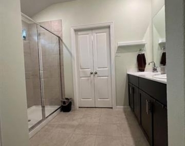 6304 Dry Gulch Trail - Photo Thumbnail 11