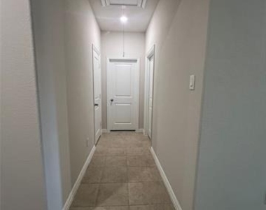 6304 Dry Gulch Trail - Photo Thumbnail 24