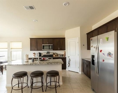 6304 Dry Gulch Trail - Photo Thumbnail 5