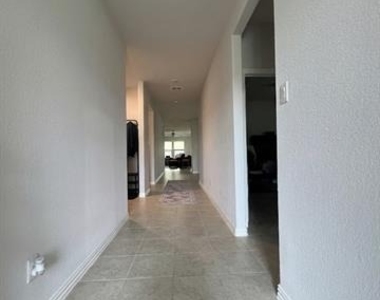 6304 Dry Gulch Trail - Photo Thumbnail 16