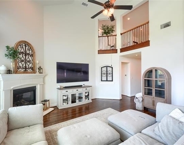 625 Yarrow Street - Photo Thumbnail 7