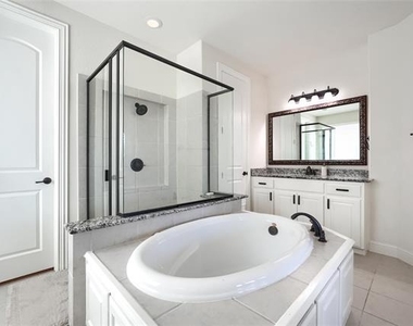 625 Yarrow Street - Photo Thumbnail 19