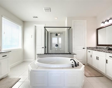 625 Yarrow Street - Photo Thumbnail 18