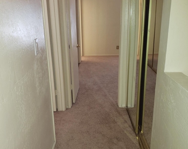 1536 S River Drive E - Photo Thumbnail 18