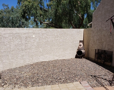 1536 S River Drive E - Photo Thumbnail 12