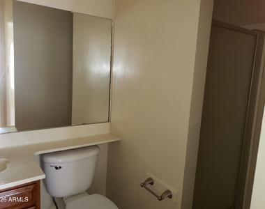 1536 S River Drive E - Photo Thumbnail 17