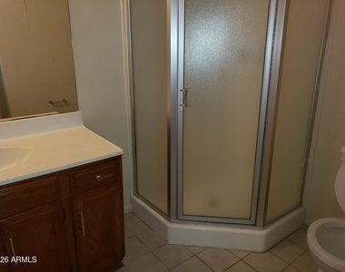 1536 S River Drive E - Photo Thumbnail 20