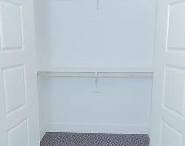 1514 E 15th Street - Photo Thumbnail 7