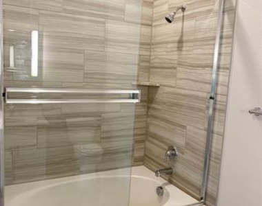 1514 E 15th Street - Photo Thumbnail 10