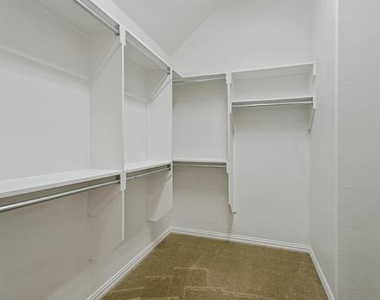 531 Catherine Lane - Photo Thumbnail 12