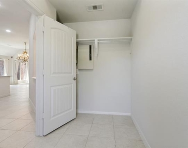 531 Catherine Lane - Photo Thumbnail 25