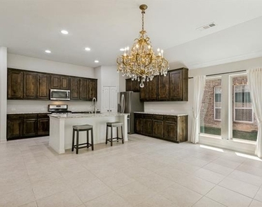 531 Catherine Lane - Photo Thumbnail 33