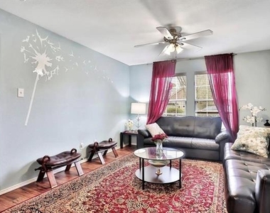 10040 Daly Drive - Photo Thumbnail 10
