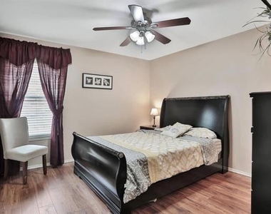 10040 Daly Drive - Photo Thumbnail 8
