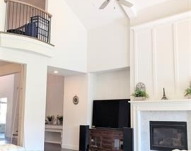 8933 Frostweed Road - Photo Thumbnail 6
