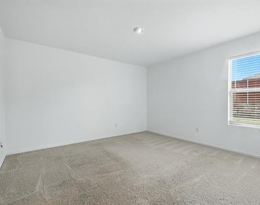 1653 Bluff View Drive - Photo Thumbnail 17