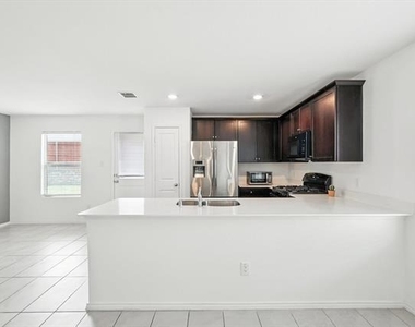 1653 Bluff View Drive - Photo Thumbnail 12