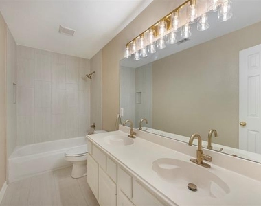 109 Killdeer Court - Photo Thumbnail 9
