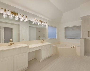 109 Killdeer Court - Photo Thumbnail 11