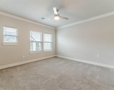 3353 Norris Street - Photo Thumbnail 17