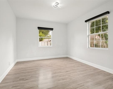 1301 Cardinal Street - Photo Thumbnail 15