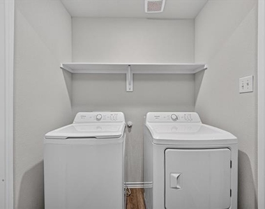 1117 Southfield Drive - Photo Thumbnail 15