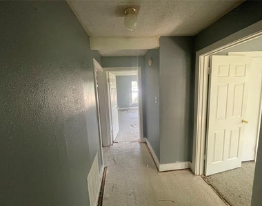 3141 S 11th Street S - Photo Thumbnail 3