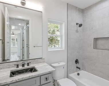 2626 Burger Avenue - Photo Thumbnail 8