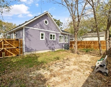 2626 Burger Avenue - Photo Thumbnail 14