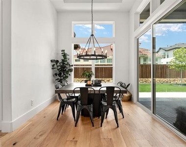 12130 Diamond Creek Drive - Photo Thumbnail 14