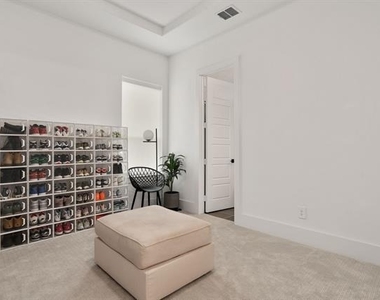12130 Diamond Creek Drive - Photo Thumbnail 25