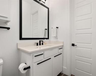 12130 Diamond Creek Drive - Photo Thumbnail 28