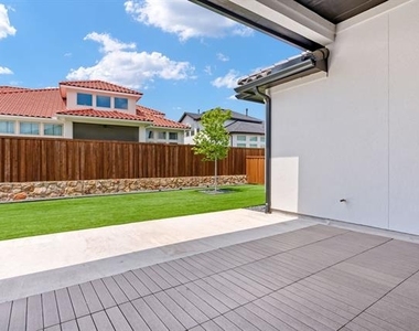 12130 Diamond Creek Drive - Photo Thumbnail 33