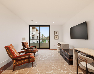 6587 N Palmeraie Boulevard - Photo Thumbnail 13