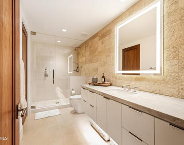 6587 N Palmeraie Boulevard - Photo Thumbnail 21