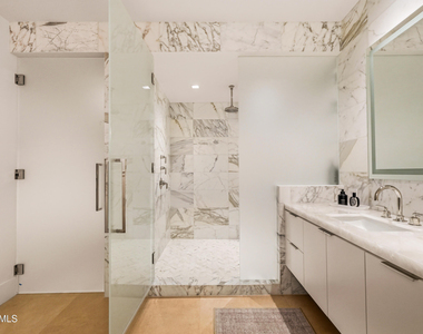 6587 N Palmeraie Boulevard - Photo Thumbnail 10