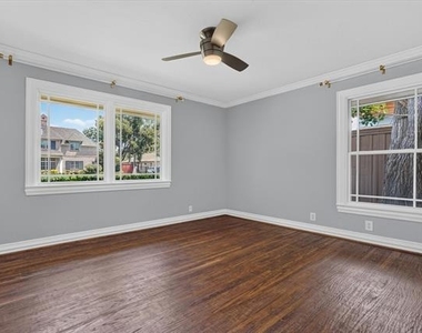 5804 Norway Road - Photo Thumbnail 15