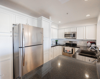 10080 E Mountainview Lake Drive - Photo Thumbnail 10