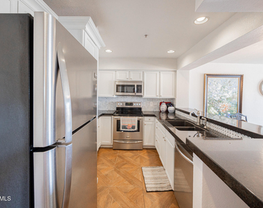 10080 E Mountainview Lake Drive - Photo Thumbnail 11