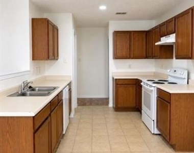 1216 Wisdom Drive - Photo Thumbnail 2
