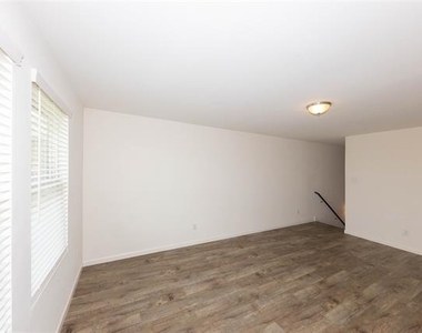 1812 Washington Street - Photo Thumbnail 19