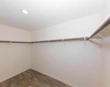 1812 Washington Street - Photo Thumbnail 25