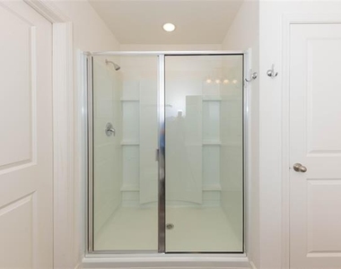 1812 Washington Street - Photo Thumbnail 26