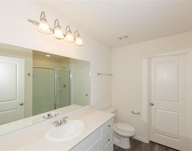 1812 Washington Street - Photo Thumbnail 23