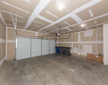 1812 Washington Street - Photo Thumbnail 30