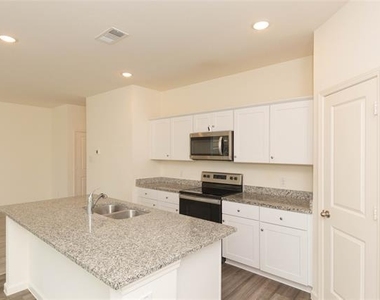 1812 Washington Street - Photo Thumbnail 11