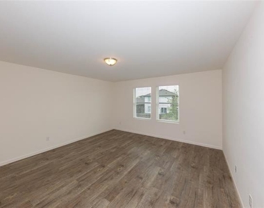 1812 Washington Street - Photo Thumbnail 22