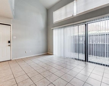 7152 Fair Oaks Avenue - Photo Thumbnail 6